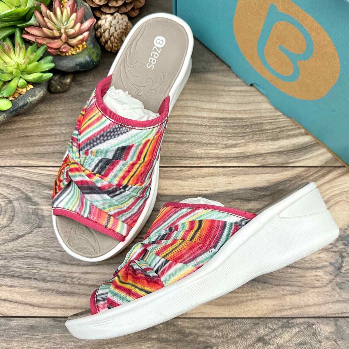 NIB Bzees Smile II 8.5M Wavestripe Slip On Comfort Wedge  display picture 3