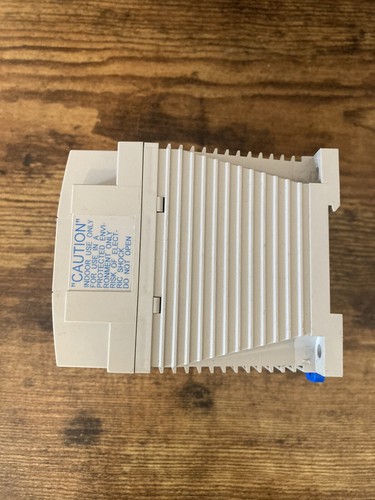 IDEC PS5R-C24 Power Supply 30W, 24VDC/1.3A Input 120-240VAC/.68A Output - Picture 2 of 6