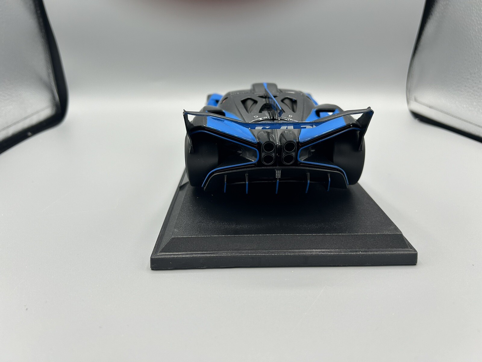 Foto 4 di 6