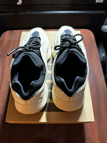 Adidas Yeezy Boost 700 V3 Azael Size 10 Original Box/Laces FW4980 - Picture 5 of 8