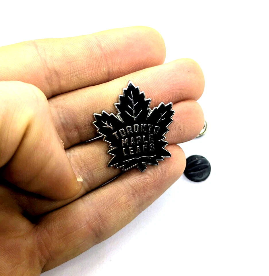 TORONTO MAPLE LEAFS PIN Hockey NHL Team Gift Enamel Hat Backpack Lapel Brooch - Image 2 of 4