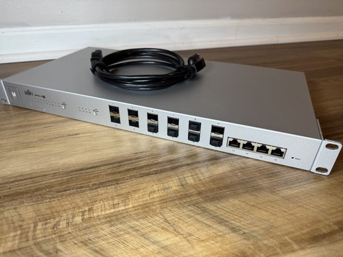 Ubiquiti Networks Unifi US-16-XG (12) 10G SFP+ and (4) 10GbE RJ45 Ports Switch