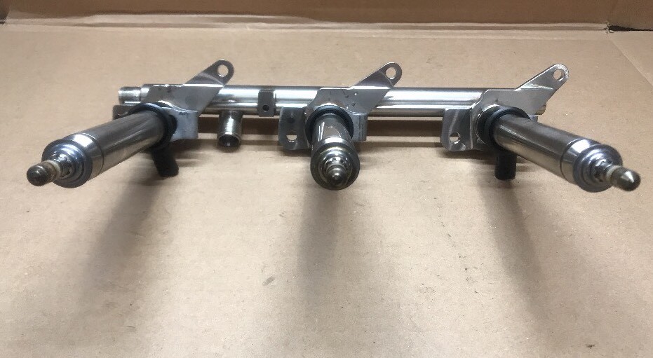 2016 MERCEDES-BENZ GL 450 FUEL RAIL SET W/INJECTORS RIGHT A 