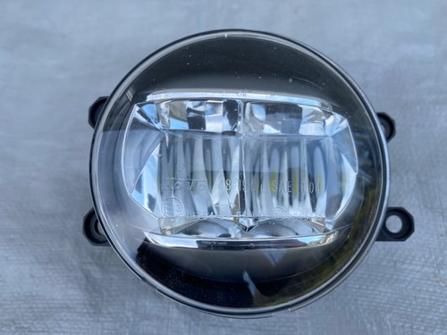2014 2015 2016 Lexus IS250 IS350 Fog light LED Driver side 1379404 - Picture 2 of 7