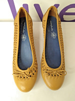 Moshulu Croquet Soft Leather Comfy Small Wedge Heeled Shoes Ladies UK7 New Other