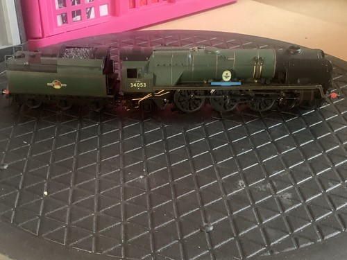 Hornby R2586 Rebuilt BBB/WC 34053 Sir Keith Park Neu in OVP | Zustand: New: Other (See Details)