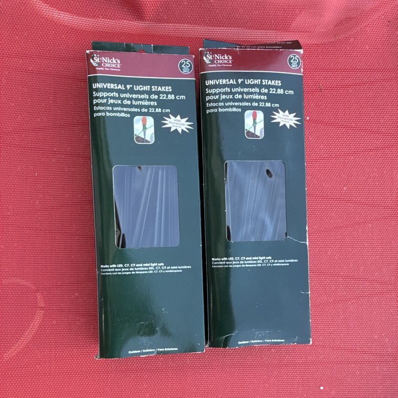St. Nick's Choice 9" Outdoor Universal Light Stakes 25-Piece Set