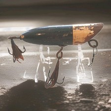 Free Shipping! Vintage Warrior Folk Art Lure (Lot #408)