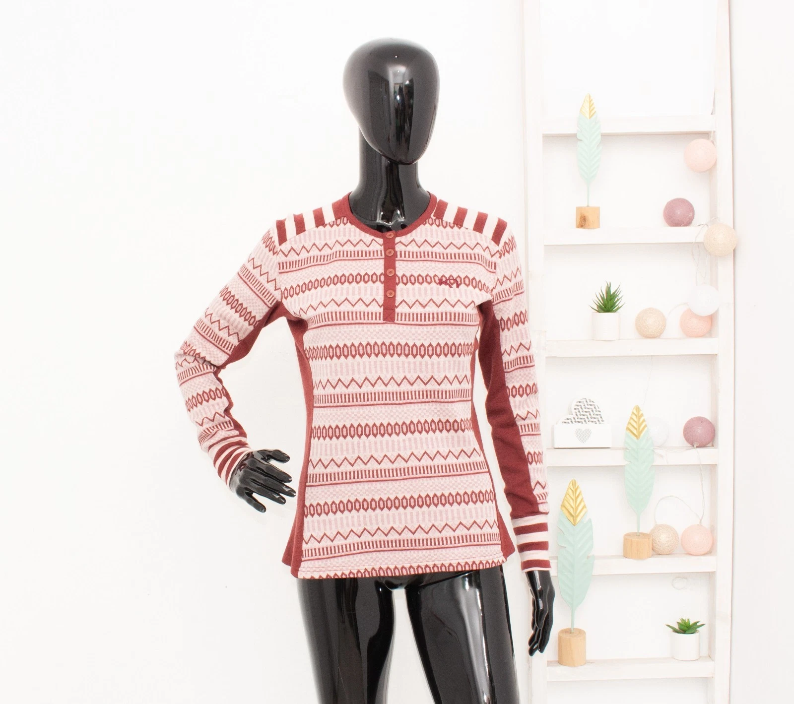 KARI TRAA 100% Merino Wool Top Crew Neck Thermo Base Layer Skiing Burgundy M