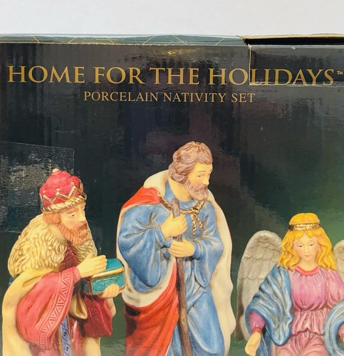 Vintage "Home For The Holidays" 12 Piece Porcelain Nativity/ Wood Manger /Creche - Picture 3 of 6