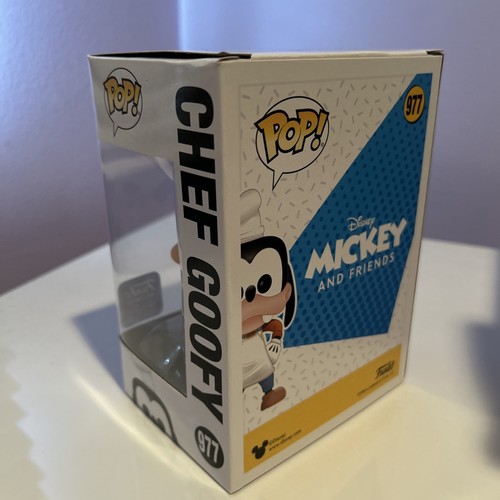 Funko Pop! Vinyl: Disney - Chef Goofy - Funko Hollywood Store (Exclusive) #977 - Picture 2 of 4