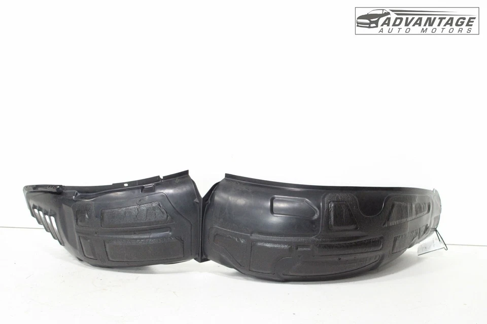 Chrysler 300 2015-2023 cuarto trasero izquierdo revestimiento de la casa de ruedas protector contra salpicaduras OEM Foto 2 de 4