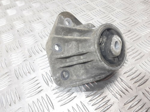 2005 Halterung Hinterachsgetriebe Differentialgetriebe 4E0599133G GUST23558