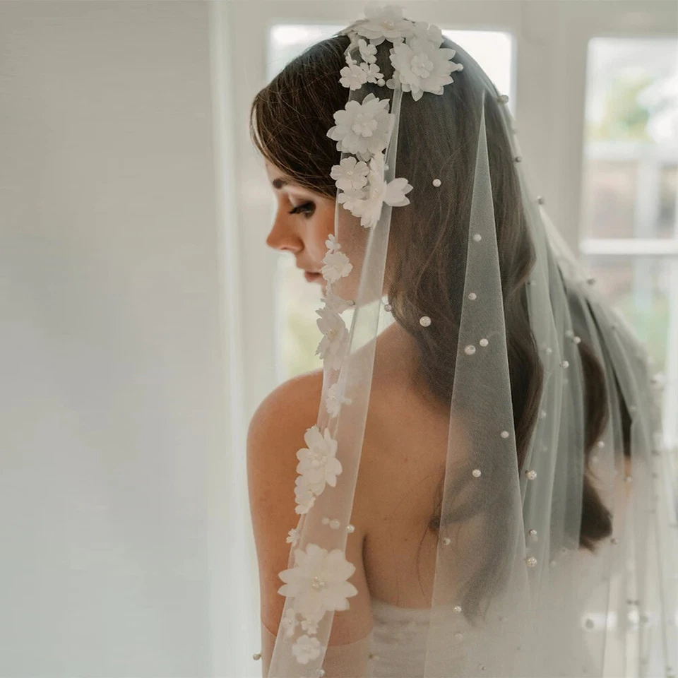 Flowers Bridal Veil Short Pearls Wedding Veil 1 Tier Elegant Wedding Accessories - Image 2 of 4