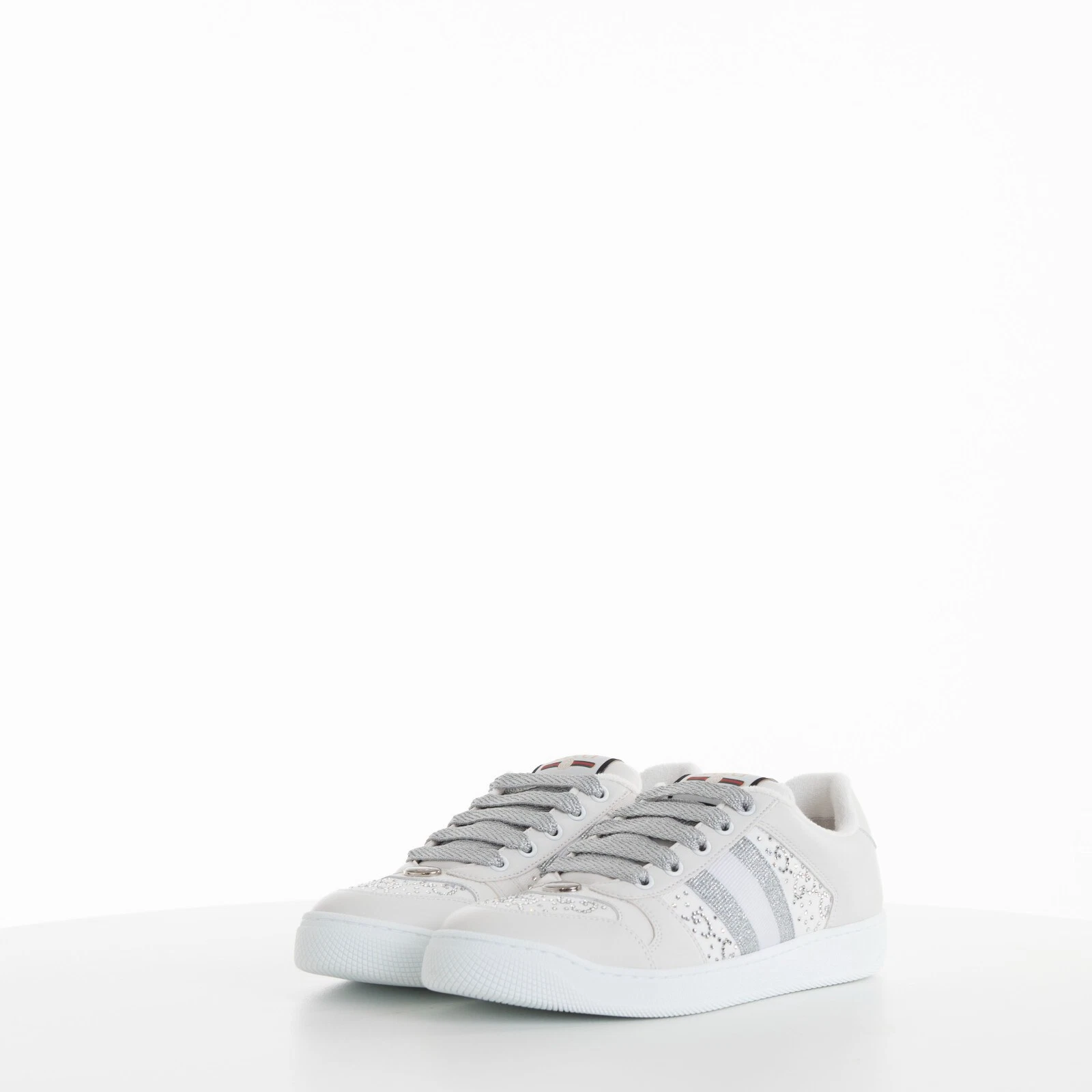 Baskets en cuir femme GUCCI blanc gris screener