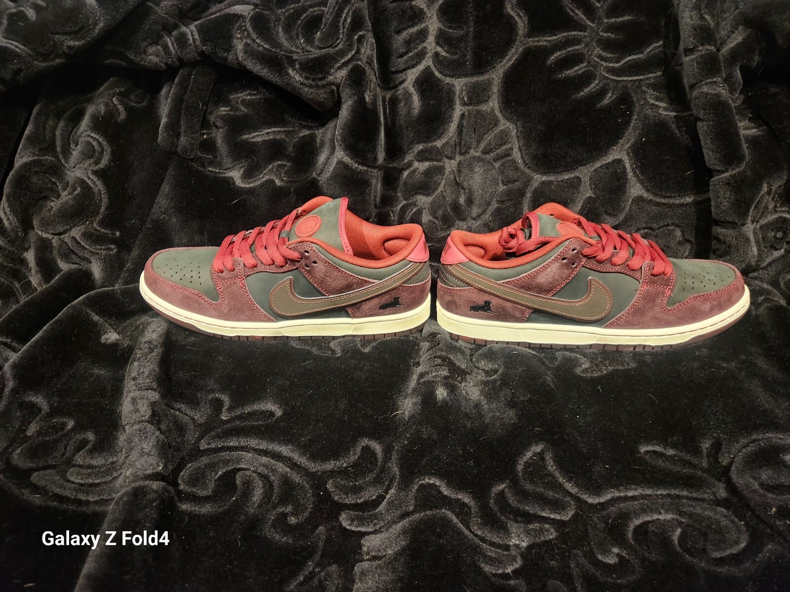 Nike sb riot dunk SIZE 8m 9.5w