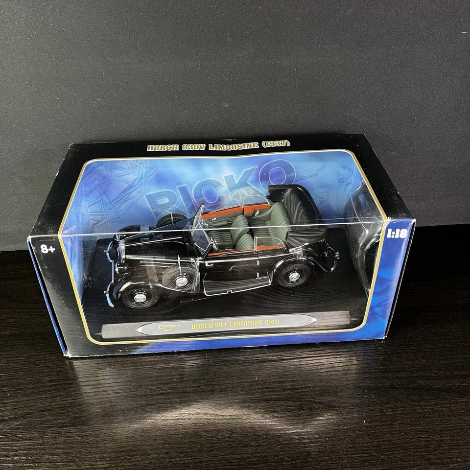 NEW 1937 RICKO HORCH 930V BLACK LIMOUSINE DIECAST CAR MODEL 1:18 SCALE - Image 4 of 4