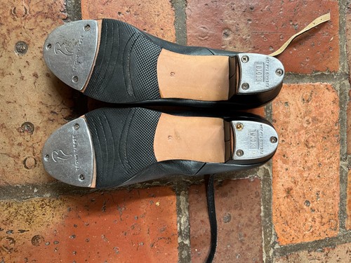 Tap dancing shoes Womens AUS size 10 - Picture 3 of 4