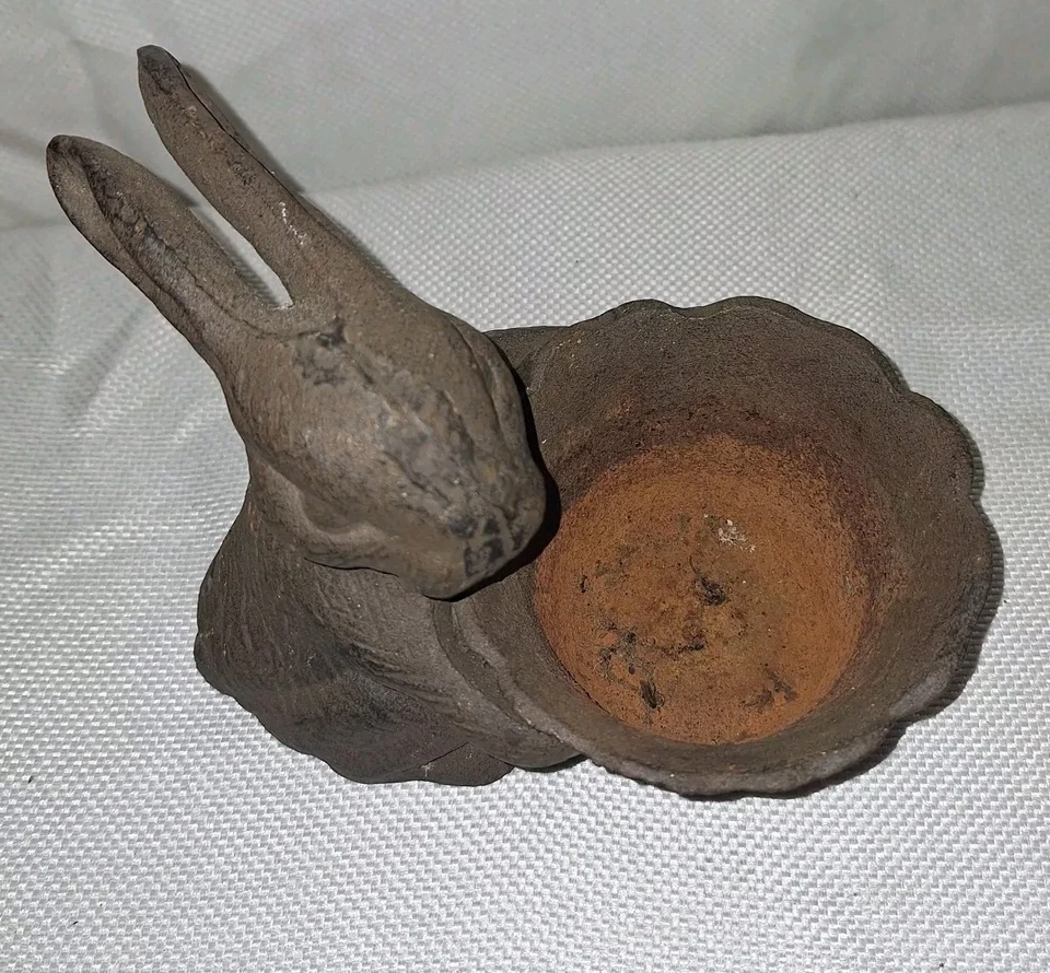 Hierro Fundido Conejito de Pascua Conejo Cuenco Jardín Estatua Alimentador de Pájaros Maceta Baño de Pájaros Foto 2 de 2