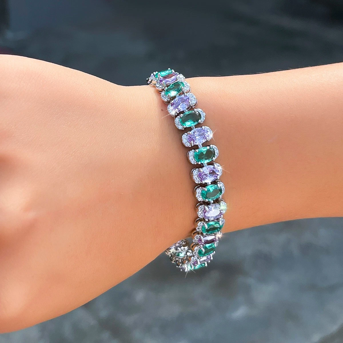 Tobestu Braccialetto Tennis Regolabile Multicolore Con Fiori E Zirconia - YA4731, Regalo Donna