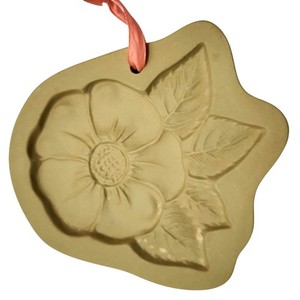 Vintage Brown Bag Cookie Art Blossom Flower Baking Mold Ceramic Beige 1994 Hill