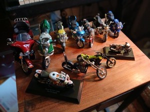 Lot of 11 Diecast Motorcycle Models 1:18 1:24 Scale Maisto NewRay Chopper Cruise