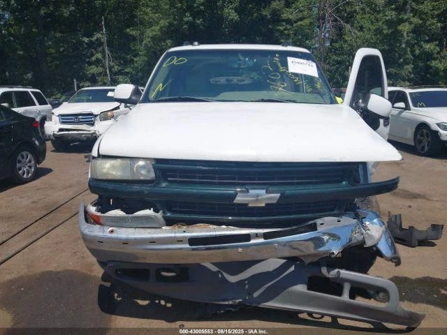 Used Right Tail Light Assembly fits: 2004 Chevrolet Suburban 1500 Right Grade B — 第 4/4 张图片