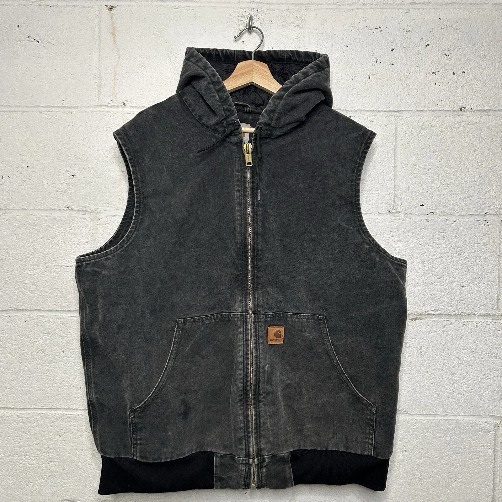 Y2K Carhartt Quilted Hooded Vest “Black” 100121-001 Men’s X-Large