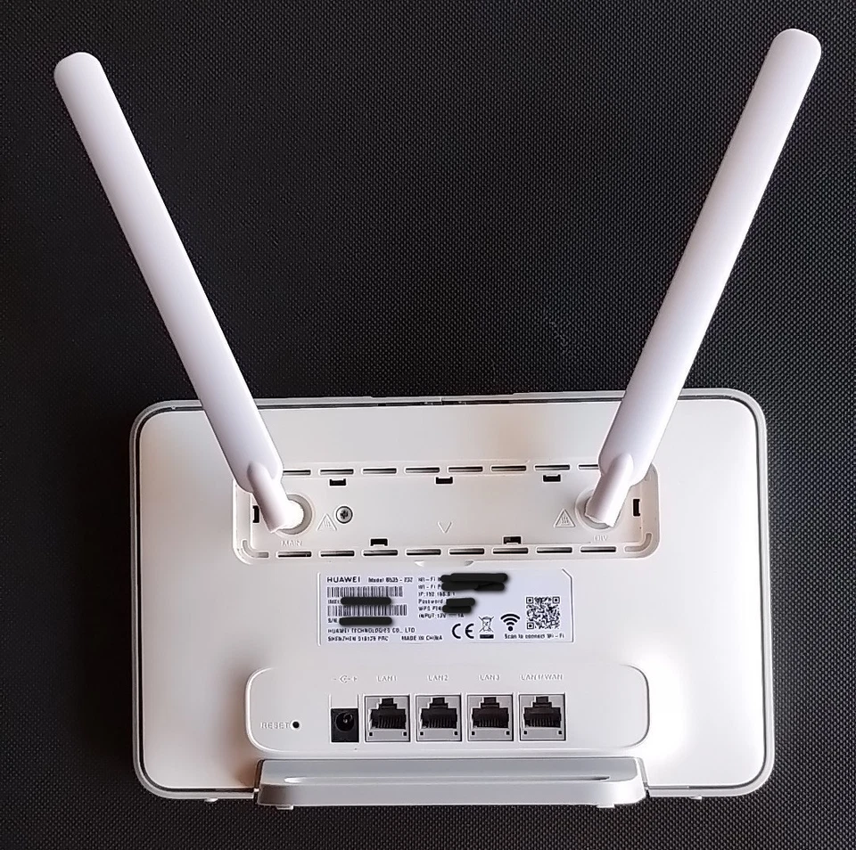 Huawei B535-232 Cat 7 Router 4G+ Modem LTE 300Mbps WiFi AC1200 - Perfetto ! - Immagine 2 di 4