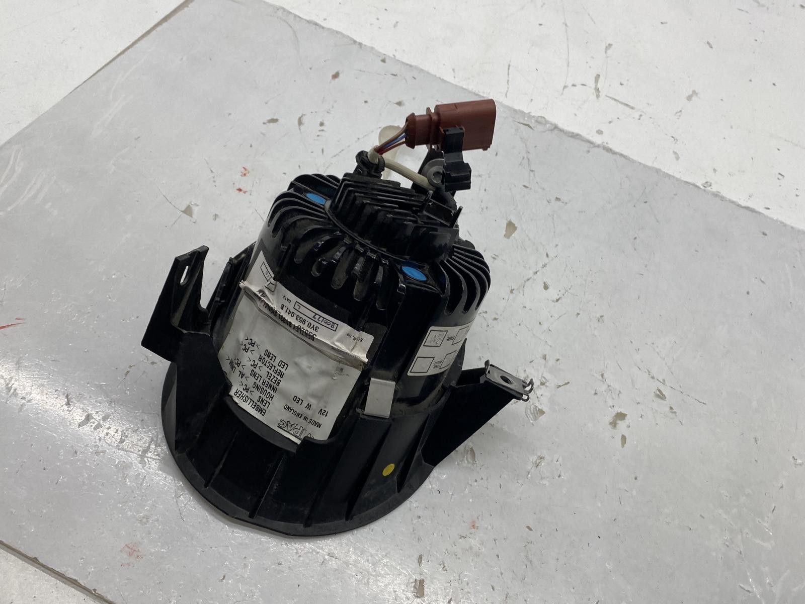 Bentley Mulsanne 2010-2016 Front Left Side repeater light P/N 3Y0953041B