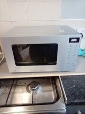 Panasonic NN-GT23QM Microwave Oven/Grill 800W 20L Silver