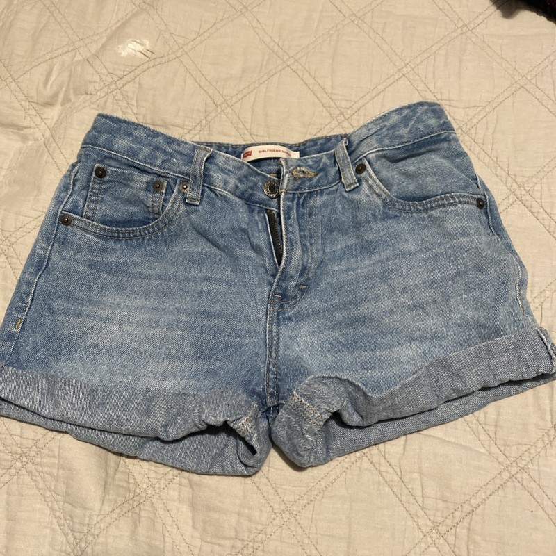 Girls jean shorts by Levi's girlfriend short size 16 regular