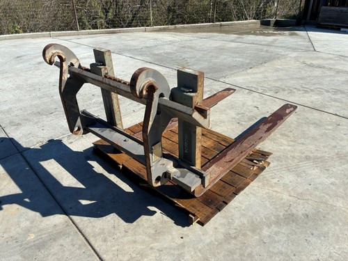 Volvo L70/L90 Loader Pallet Forks Quick coupler 72"