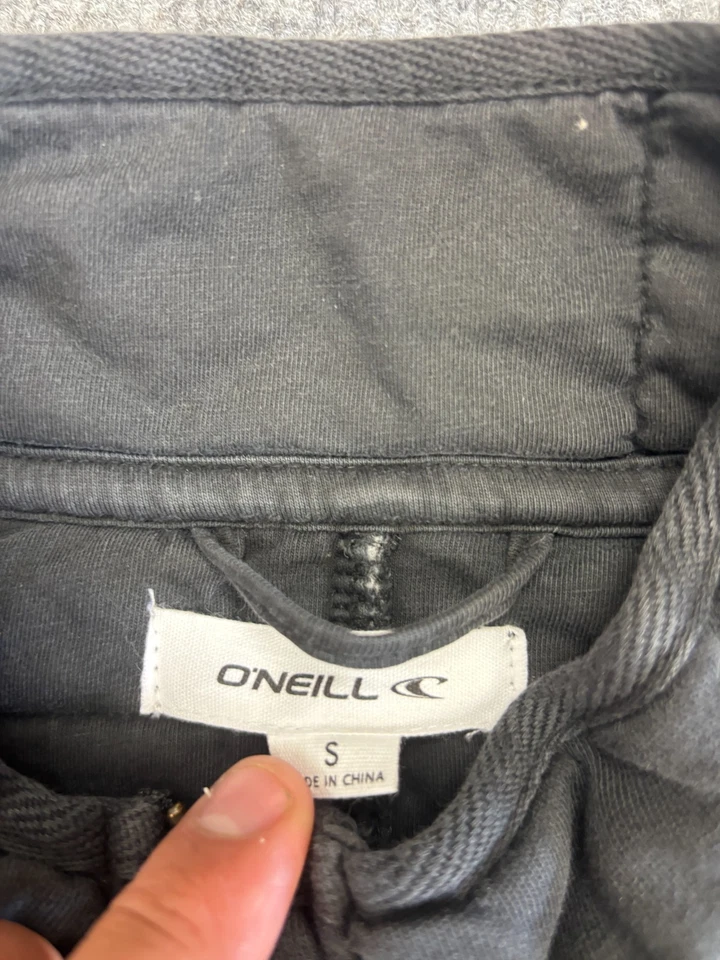 Chaqueta acolchada O'Neill Mabeline para mujer pequeña negra con cremallera bolsillos a presión Foto 2 de 4