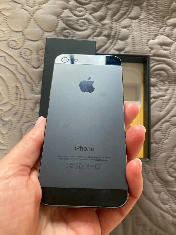 Apple iPhone 5 - 16GB - Black & Slate (Unlocked) A1429 (GSM) - Image 3 of 3