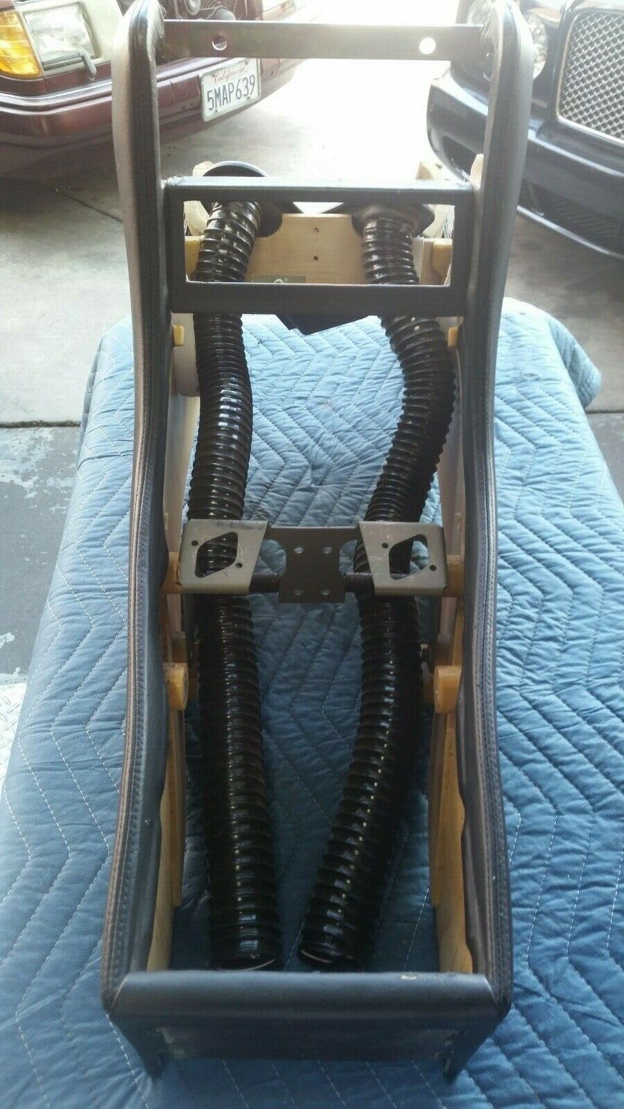  99 BENTLEY TURBO R FRONT CENTER CONSOLE  ON BLACK GOOD CONDITION FLOOR SHIFT