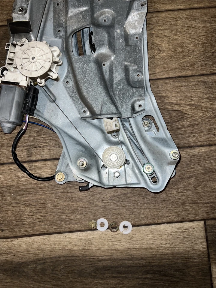 REGULADOR VENTANA CONVERTIBLE TRASERO DERECHO BMW E36 M3 318 328i 1994-99 OEM CON MOTOR Foto 2 de 4