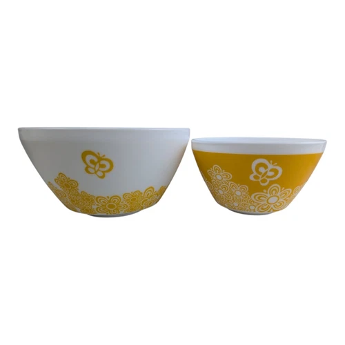 SET OF 2 VINTAGE  CHARM ( PYREX) GOLDEN DAYS BUTTERFLY MIXING BOWLS- 3 & 6 CUP