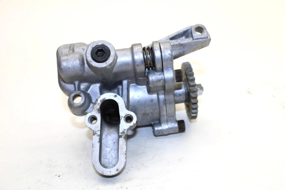 1980 Yamaha Xs850g Oem Oil Pump 2F3-13336-02-00 Q4037 - Image 2 of 4