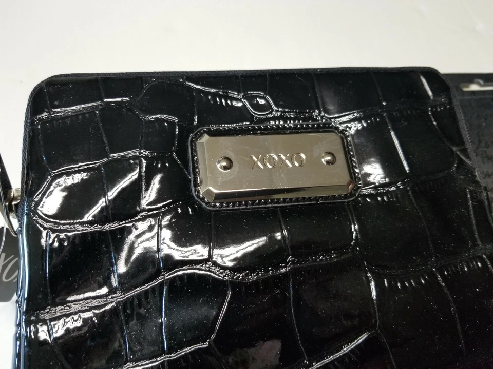 Apple iPad XOXO Kisses Hugs Tablet Case Bag Black Silver Jocelyn Croco 8x10 New - Image 2 of 4