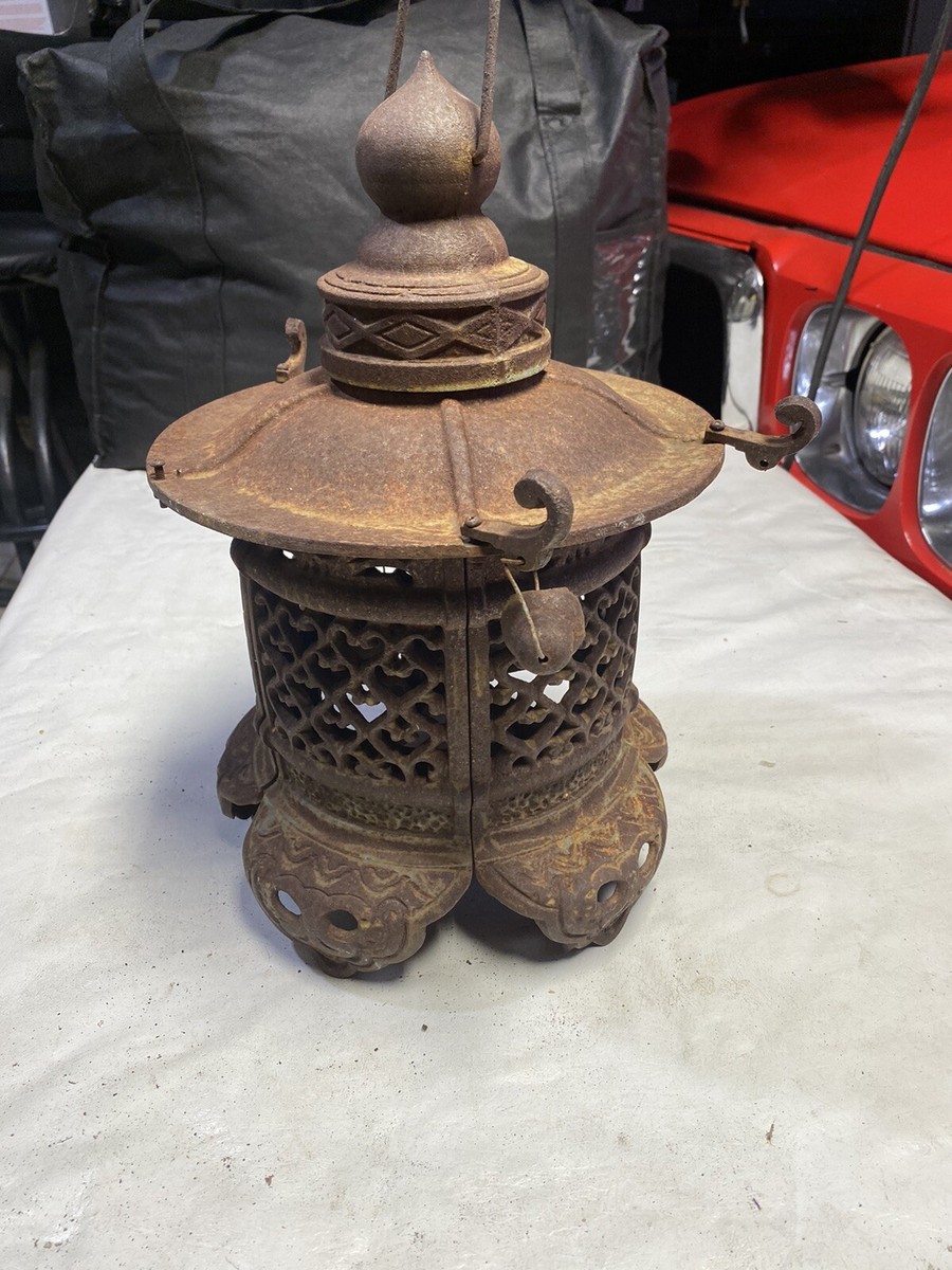 Sungmor Cast Iron Pagoda Candle Lantern - Japanese Zen Garden Decor, Outdoor/Indoor Tealight Holder