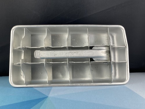 Vintage Aluminum 18 cube Ice Cube Tray Unbranded - Picture 7 of 7