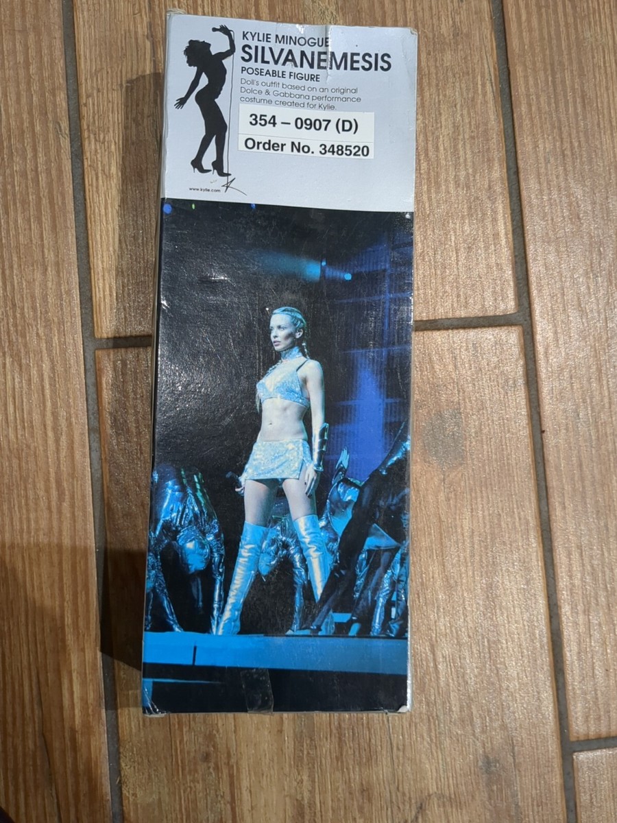 kylie minogue : poupée - jakks pacific - 2003