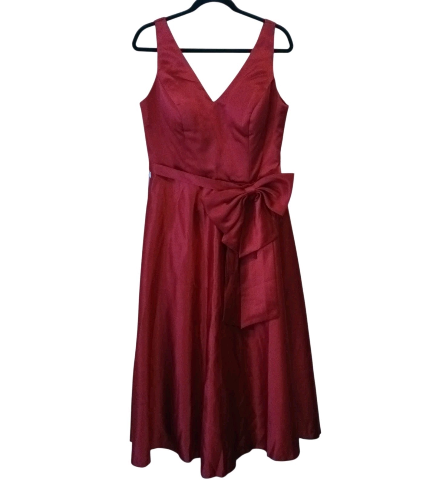 NEW Miss Veil Red Formal Sleeveless Gown Bow Waist V-Neck Lined Size 14 Dress