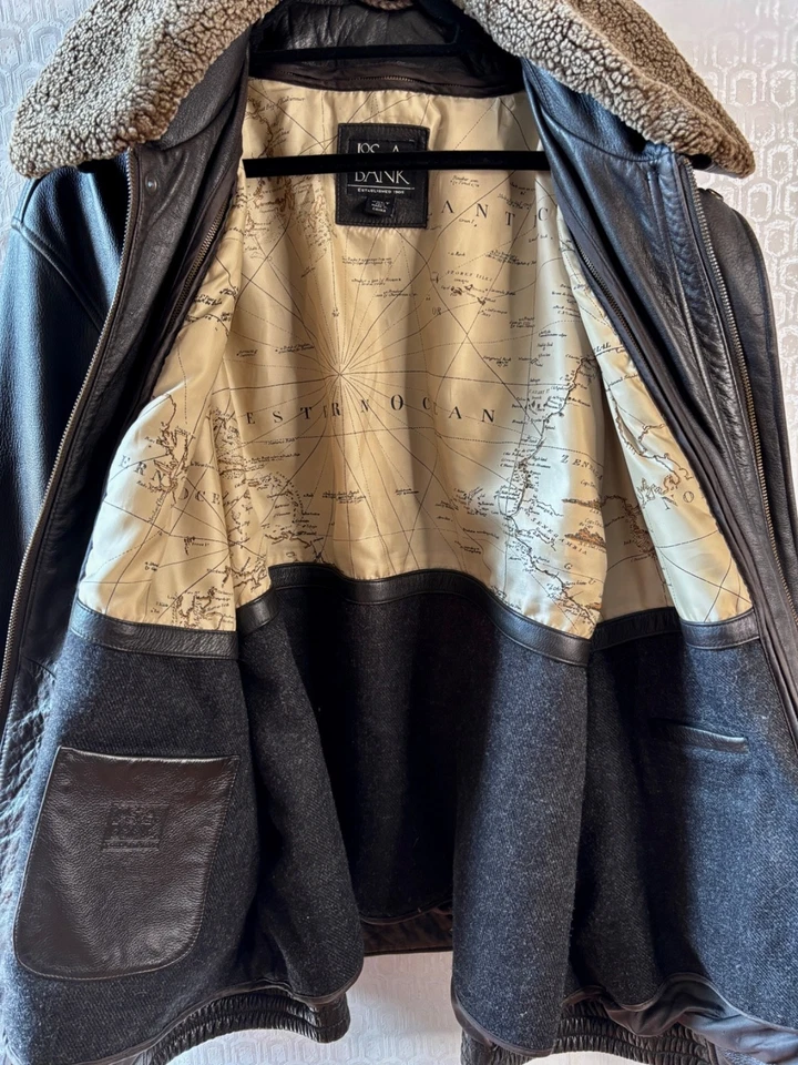 JAQUETA BOMBARDEIRO VINTAGE JOS A BANK COURO MARROM E GOLA DE PELE DE SHEARLING FORRO COM ZÍPER*XXLT - Imagem 4 de 4