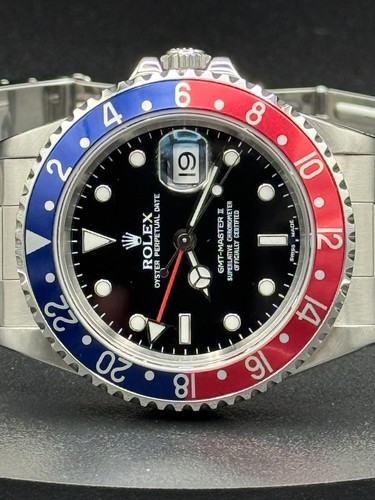 ROLEX GMT-MASTER II PEPSI BLACK DIAL STAINLESS STEEL OYSTER ref: 126710BLRO
