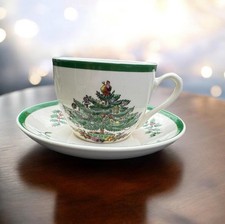 Spode Christmas Tree Traditional Tea Cup and Saucer Set England Green Trim S3324