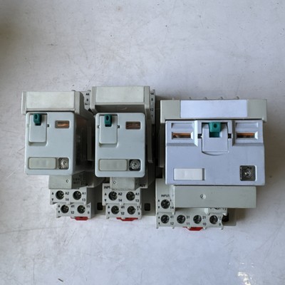 Lot Of 3 24volt Coil Relays With Socket 784-ac-skt-1, 784-4C-24D