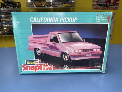 ロボット revell 1/24 california pickup DATSUN ロボット revell 1/24 california pickup DATSUN Revell 1/24