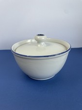 Vintage Highland Stoneware Scotland Lidded Bowl White Blue Rim 2 Pints W 19cm